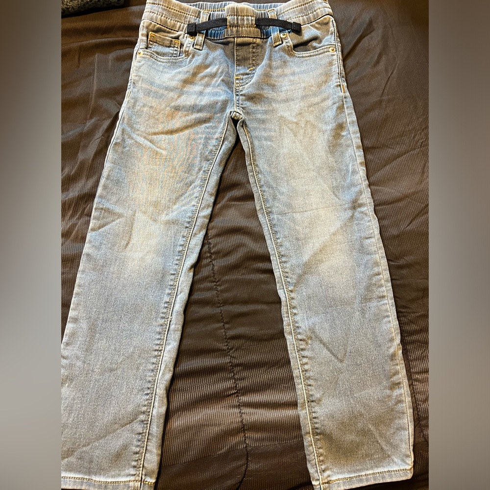 Levi’s girls size 6 regular jeans pull on jeans